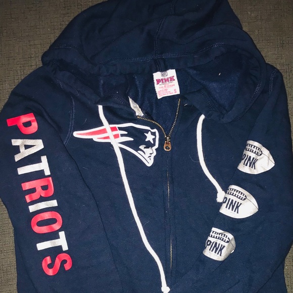 VS PINK & NFL Patriots Zip-Up Hooded Sweatshirt - Picture 2 of 7